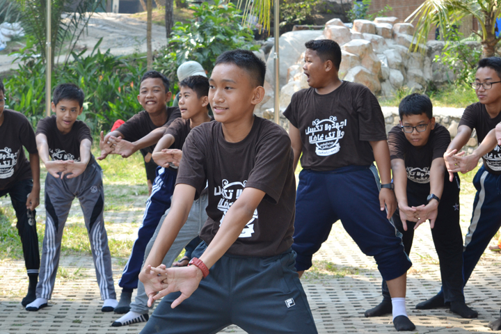 Olahraga Santri
